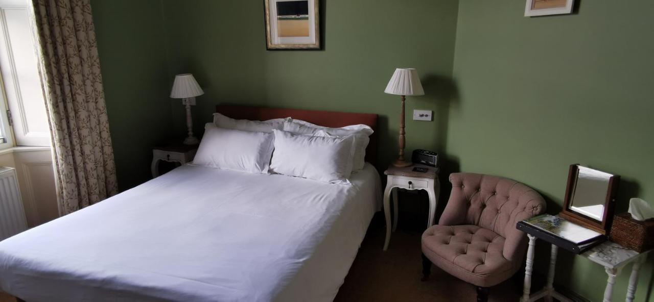 Buccleuch And Queensberry Arms Hotel ธอร์นฮิลล์ ภายนอก รูปภาพ