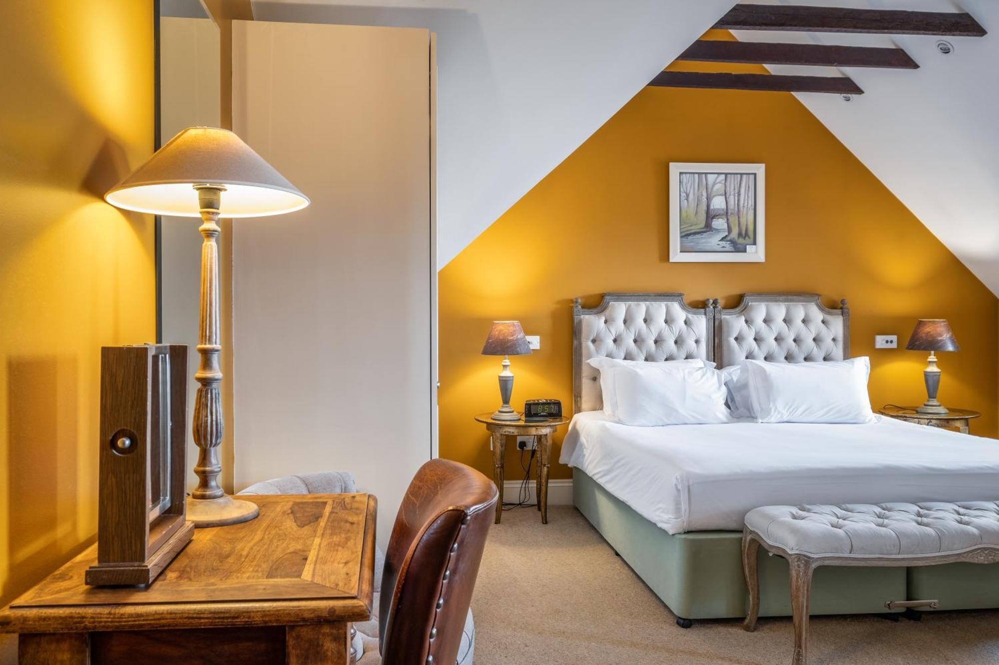 Buccleuch And Queensberry Arms Hotel ธอร์นฮิลล์ ภายนอก รูปภาพ